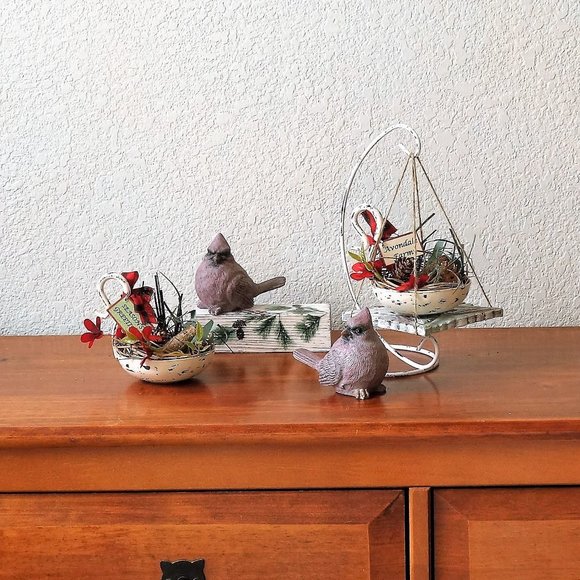 Hand Painted Stone Look Cardinals Set of 2 Cardinal Birds Winter Tier Tray - Picture 5 of 6